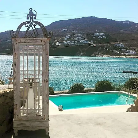 Hotel Salty Ano Mera