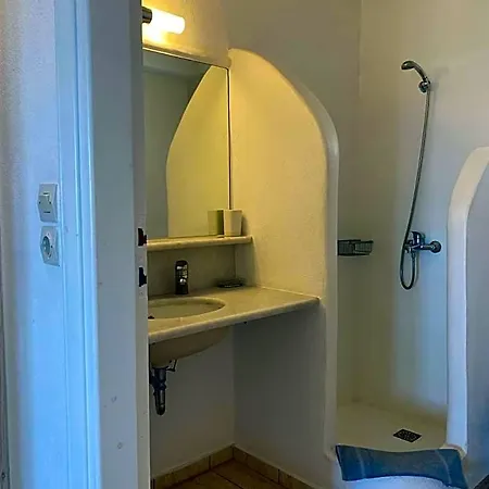 Salty 4* Ano Mera