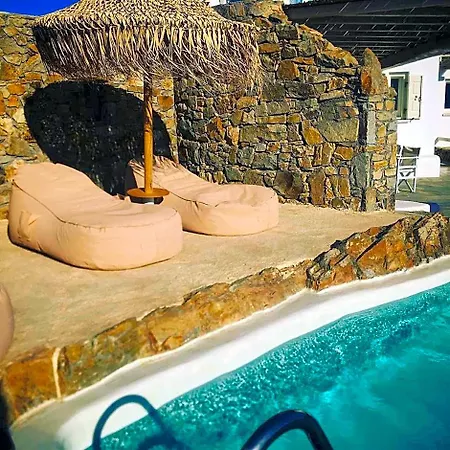 Salty Hotel Ano Mera